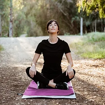 Hero Microfiber Travel Towel - Quick-Dry & Compact