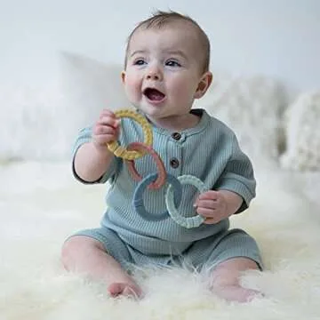 Itzy Ritzy Linking Ring Set Colorful Baby Toy