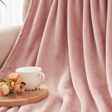 Exclusivo Mezcla Fleece Throw Blanket - Cozy and Warm