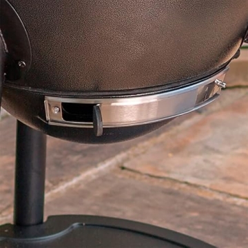 Char-Griller® AKORN® Kamado Grill with Cast Iron Grates