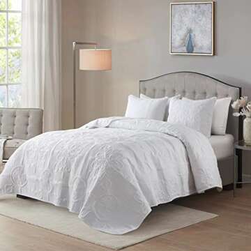 B2EVER White Damask Quilt King Size Bedding Set with Elegant Design for All Seasons