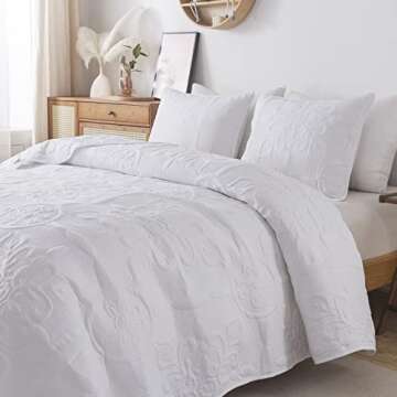 B2EVER White Damask Quilt King Set - Elegant & Versatile