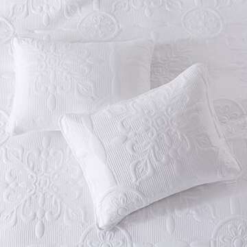 B2EVER White Damask Quilt King Set - Elegant & Versatile