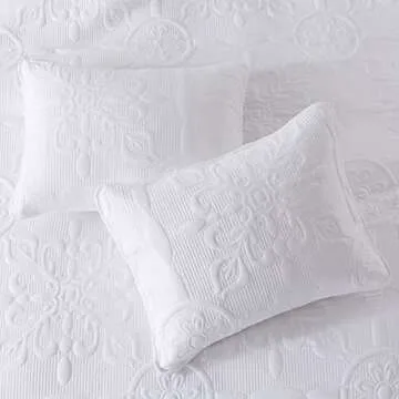 B2EVER White Damask Quilt King Set - Elegant & Versatile