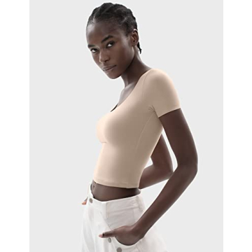 PUMIEY Women's Soft Slim Fit Scoop Neck Tee Shirt