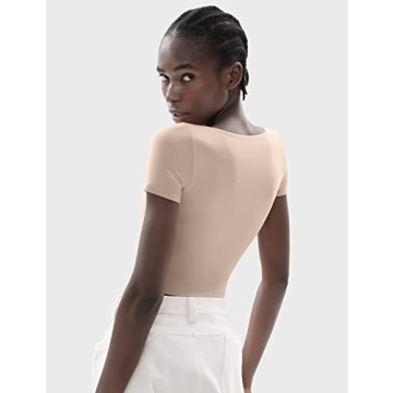 PUMIEY Women's Soft Slim Fit Scoop Neck Tee Shirt