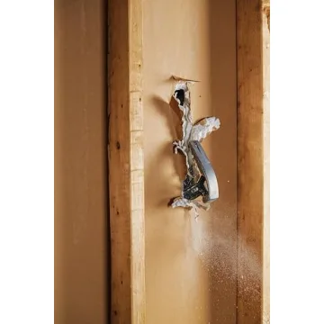 Fiskars Pro Wrecking Bar 18" - Durable Demolition Tool