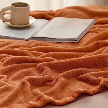 Bedsure Fleece Throw Blanket - Soft, Warm Orange Blanket