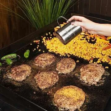 Blackstone 5072 Stainless Steel Handle 2 Pack Versatile Dredge Shaker with Lid for Sugar, Cinnamon, Pepper, Salt, Seasonings, Spice Can Container Tins for Home, Café, Restaurant