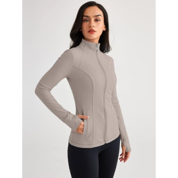 Trendy Queen Women's Lightweight Zip Up Jacket for Workouts