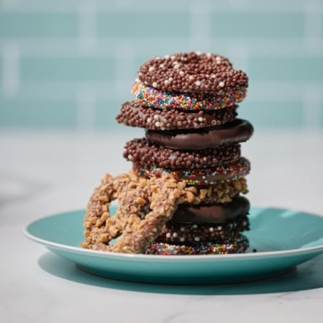 Gourmet Chocolate Pretzels Gift Bag | 8 oz Delightful Treat