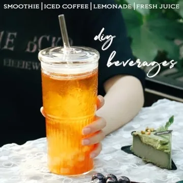 Stylish Borosilicate Glass Cups with Lids and Straws