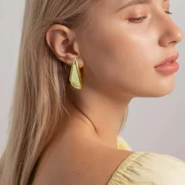 Triangle Gold Dangle Earrings For Women Gold Plated Statement Earrings Large Minimalist Geometric Chunky Exaggerated Stud Earring For Women Trendy