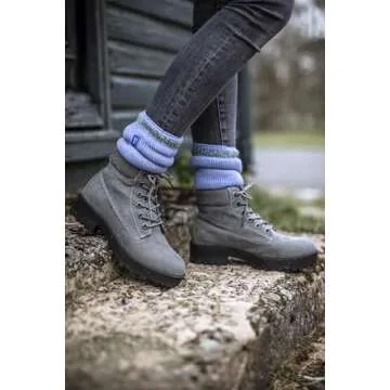 HEAT HOLDERS Women’s Thermal Socks for Winter Comfort