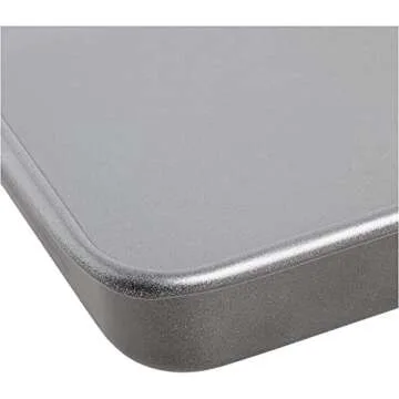 Cuisinart 9-Inch Nonstick Bakeware Square Cake Pan