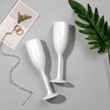 Stylish Acrylic Champagne Flutes for Any Occasion