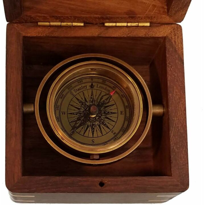 Personalized Engraved Compass for Unique Gifts