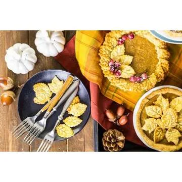 R&M Autumn Theme Pastry & Cookie Stamper Set - 4 Assorted Designs for Festive Treats