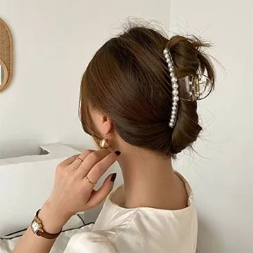 Formery 4PCS Pearl Hair Claw Clips Acrylic Fancy Hair Clips Thick Hair Barrette Jaw Clamp Curly Hair Accessories for Women