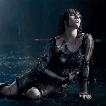 Billie Eilish No 2 Eau de Parfum - Woody Floral Perfume