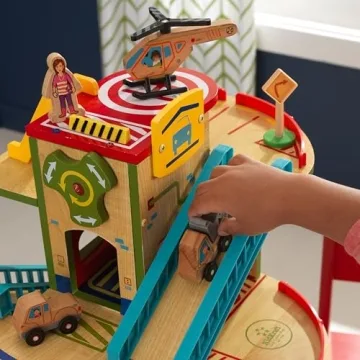 KidKraft Wash N Go Garage - Fun Toy for Ages 3+