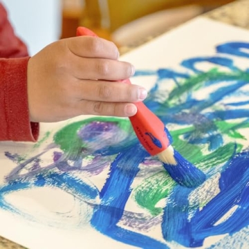 READY 2 LEARN Triangle Grip Paint Brushes for Toddlers