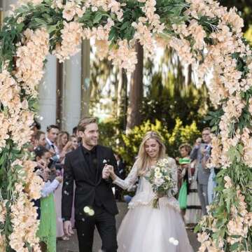 Duovlo 4Pcs 6.6Ft/Piece Imitation Silk Wisteria Garland Hanging Flower Vine for Home Outdoor Garden Ceremony Wedding Arch Floral Decor (Champagne)