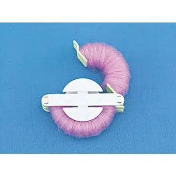 Clover Small Pom-Pom Maker – Easy Crafting Tool