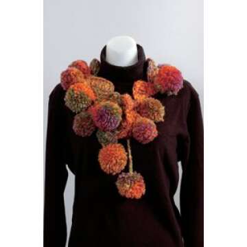 Clover Small Pom-Pom Maker – Easy Crafting Tool