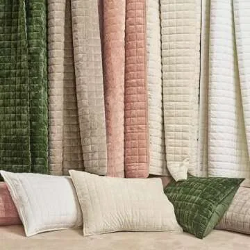 RECYCO Luxury Velvet Quilt King Size, Ultra Soft Velvet Bedding Sets, Lightweight Quilted Velvet Comforter Set, Channel Stitch Oversized Bedspread Coverlet with 2 Pillow Shams, Loden Green