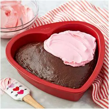Wilton Red Heart Cake Pan, 9-Inch, Steel