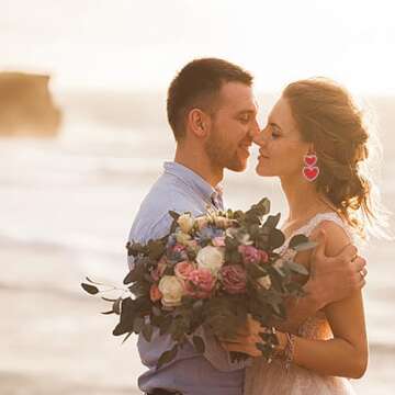 Boho Beaded Earrings Statement Heart Shaped Earrings Handwoven Drop Earrings for Valentine's Day and Mother's Day (red)