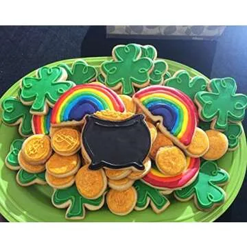 16PCS St.Patrick's Day Cookie Cutter Set Irish Party Supplies - Shamrock Leprechaun Coin Rainbow Beer Flag Horseshoe Design