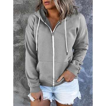 Stylish EFAN Cropped Sweatshirt for Fall Concerts and Outings