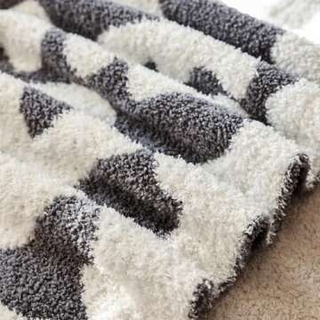 Cyusri Beige Checkered Throw Blanket