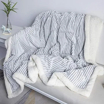 Cozy DISSA Sherpa Blanket for Every Season - Warm & Soft