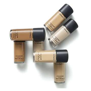 MAC Studio Fix Fluid Foundation SPF 15 NW35 - Radiant Coverage