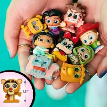 Just Play Disney Doorables Pixel Perfect Multi Peek, Kids Toys for Ages 5 Up
