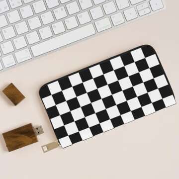 Stylish Qwalnely Checkered Wallet for All - Perfect Gift