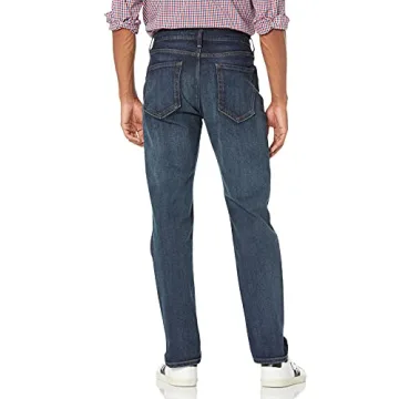 Men's Athletic-Fit Stretch Jeans for Comfort and Style