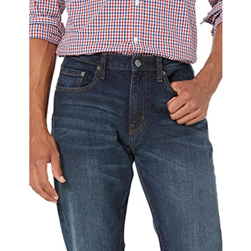 Men's Athletic-Fit Stretch Jeans for Comfort and Style