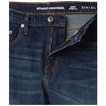 Men's Athletic-Fit Stretch Jeans for Comfort and Style