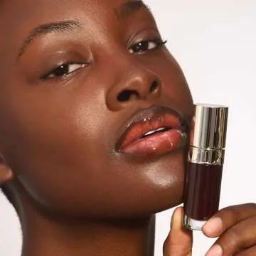 Clarins Lip Comfort Oil: Hydrate and Shine Effectively