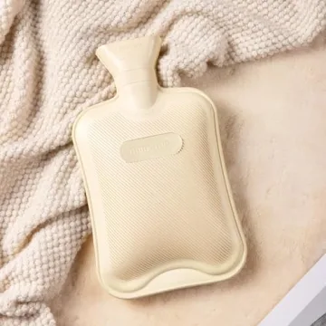 HomeTop Classic Rubber Hot Water Bottle for Comfort