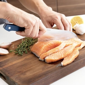 Misen Japanese Santoku Chef Knife - Razor Sharp Kitchen Tool