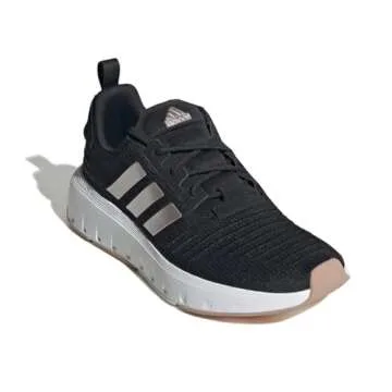 adidas Women's Swift Run23 Shoes Sneaker, Core Black/Champagne Metallic/White, 8
