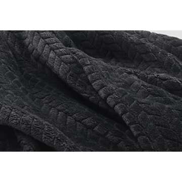 EverSnug Premium Travel Blanket Pillow - Soft 2 in 1 Airplane Blanket with Soft Bag Pillowcase, Hand Luggage Sleeve and Backpack Clip (Black)