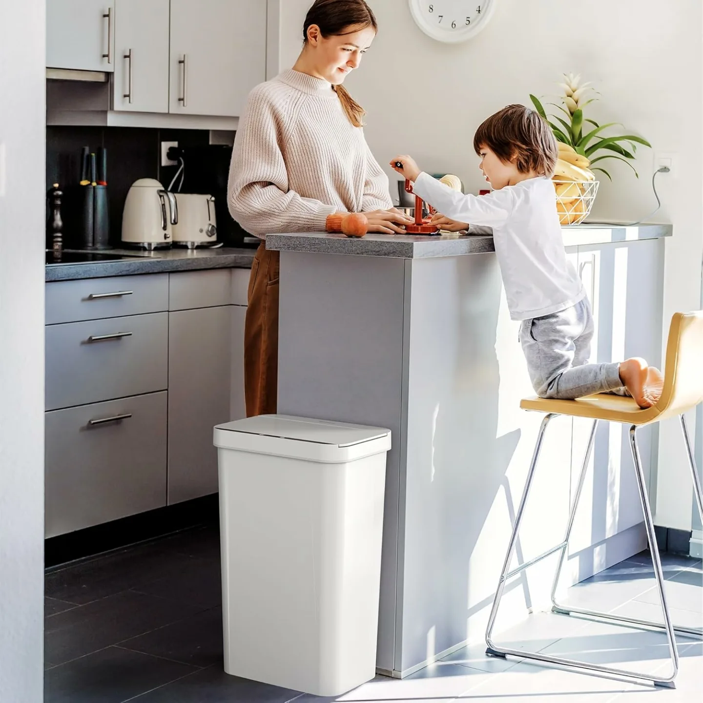 iTouchless Sensor Trash Can - Slim & Automatic
