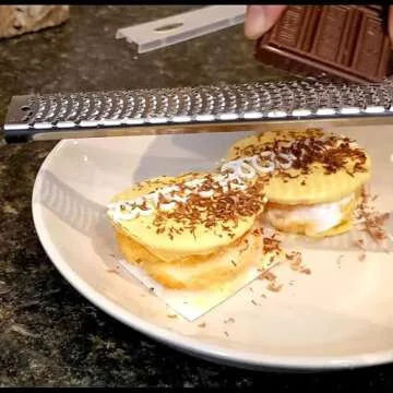 Lemon Zester, Cheese Grater, Zester for Kitchen with Razor-Sharp Stainless Steel Blade, Protective Cover and Cleaning brush, Dishwasher Safe, Red