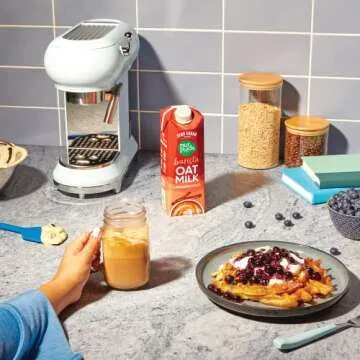 nutpods Cinnamon Dolce Barista Oat Milk - Sugar Free Non Dairy Milk Made from Oats - Keto Oatmilk Barista Blend - 70 calories, Gluten Free, Non-GMO, Vegan, Kosher, 32 fl oz (6-Pack)